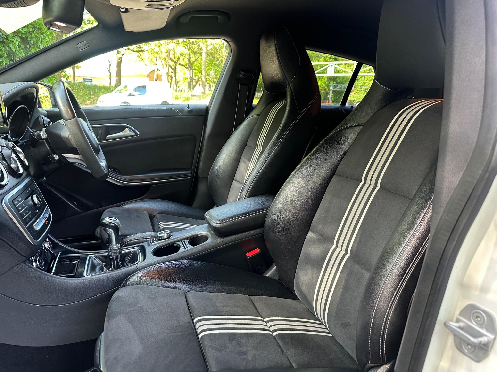 Mercedes-Benz CLA view 17