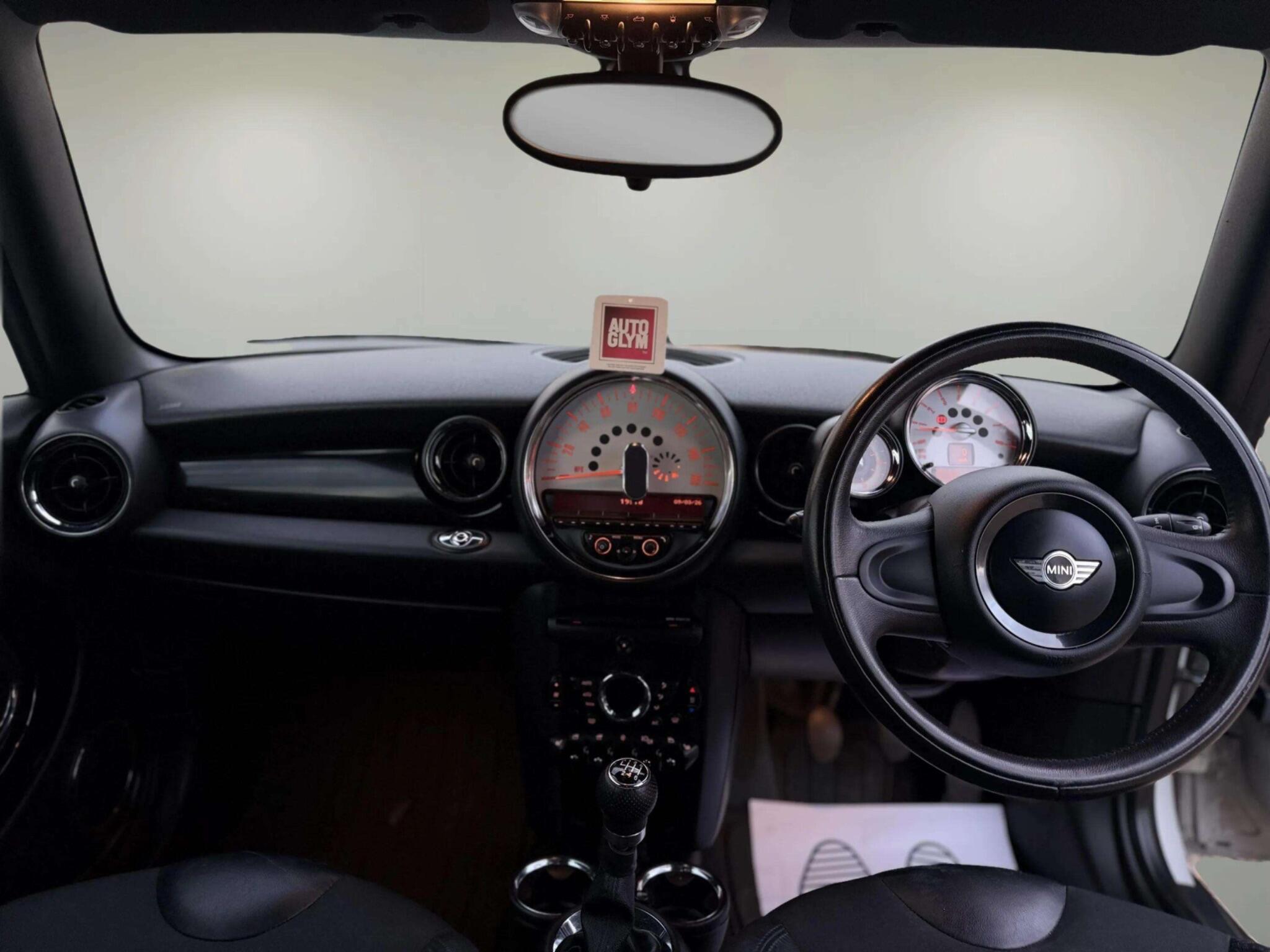 Mini Convertible view 5
