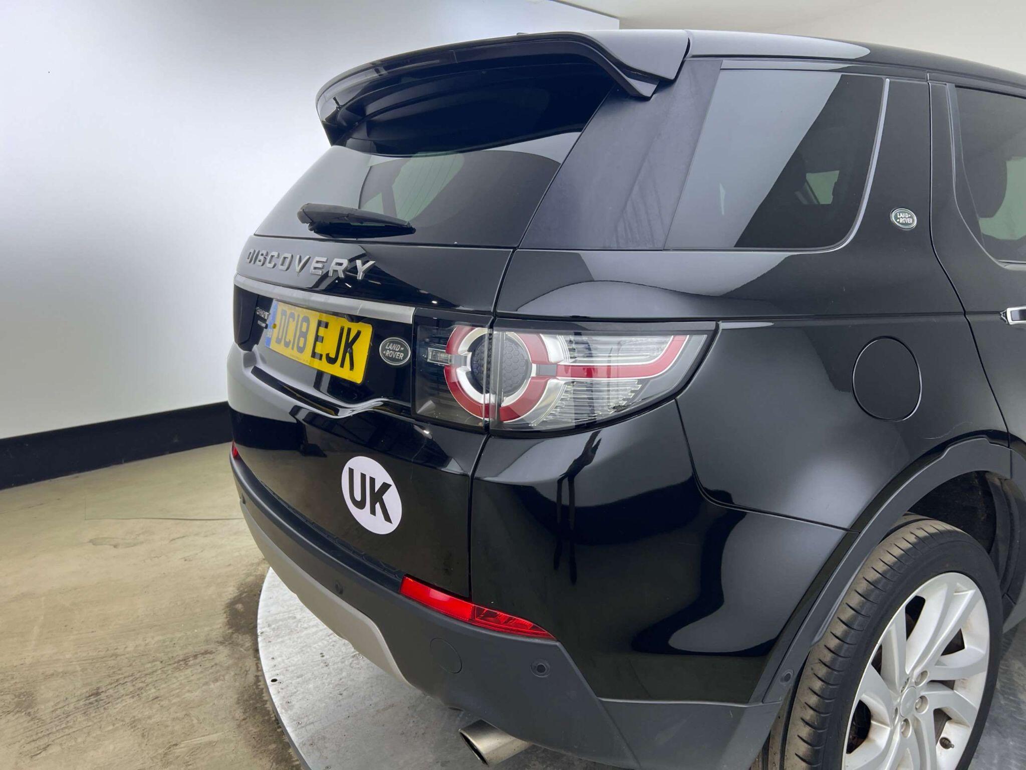 Land Rover Discovery Sport view 48