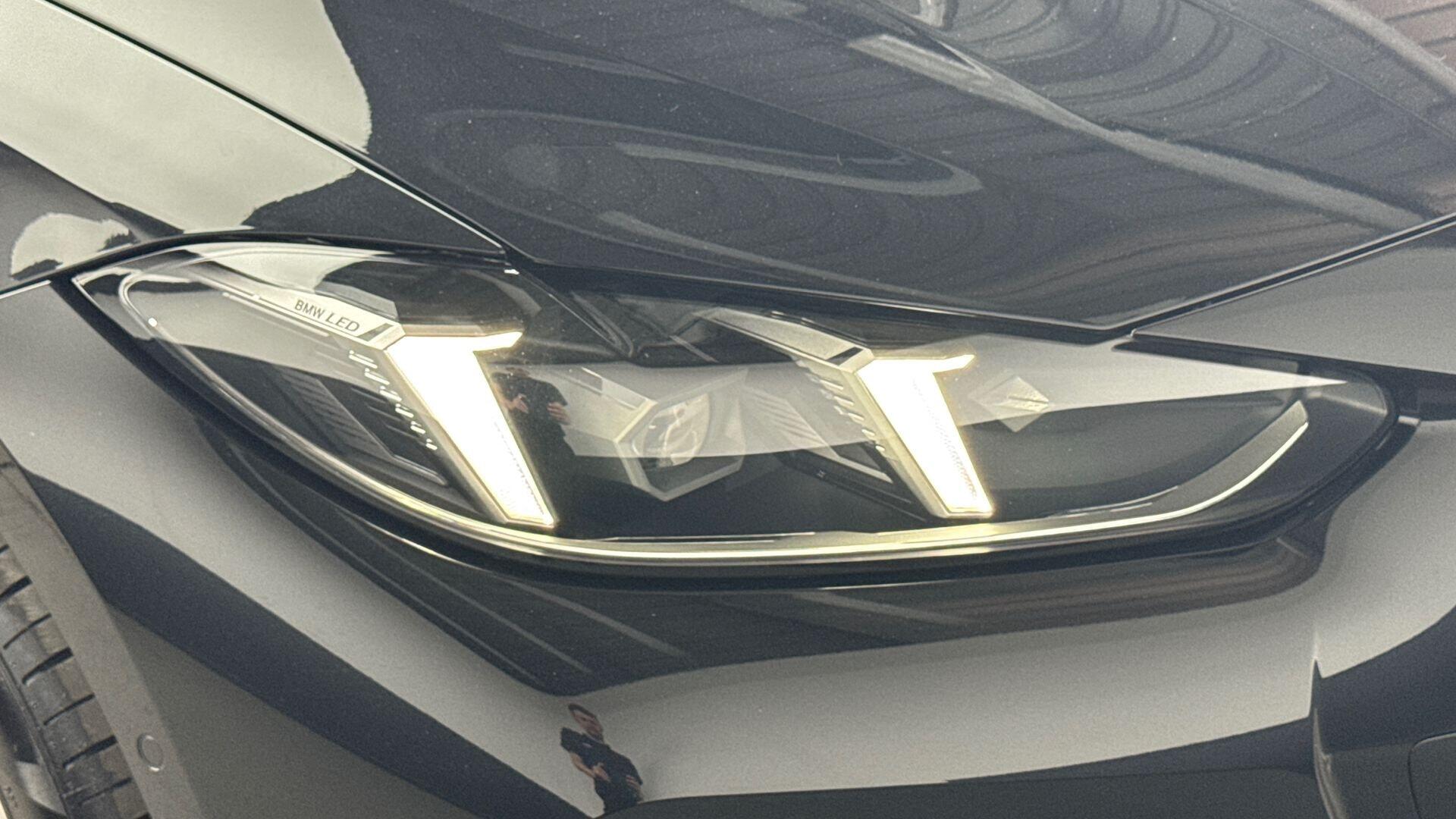 BMW i4 view 23