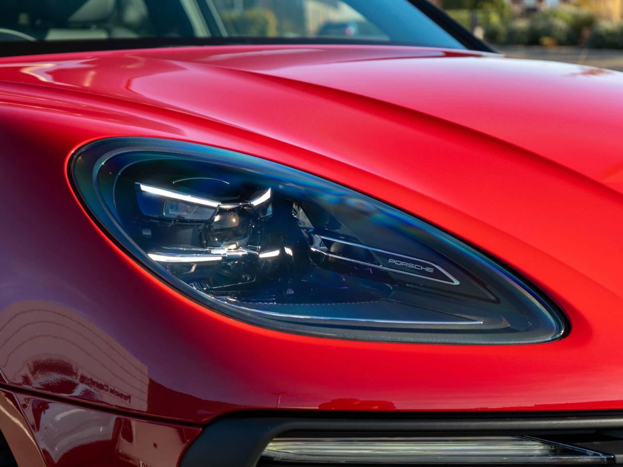 Porsche Macan view 21