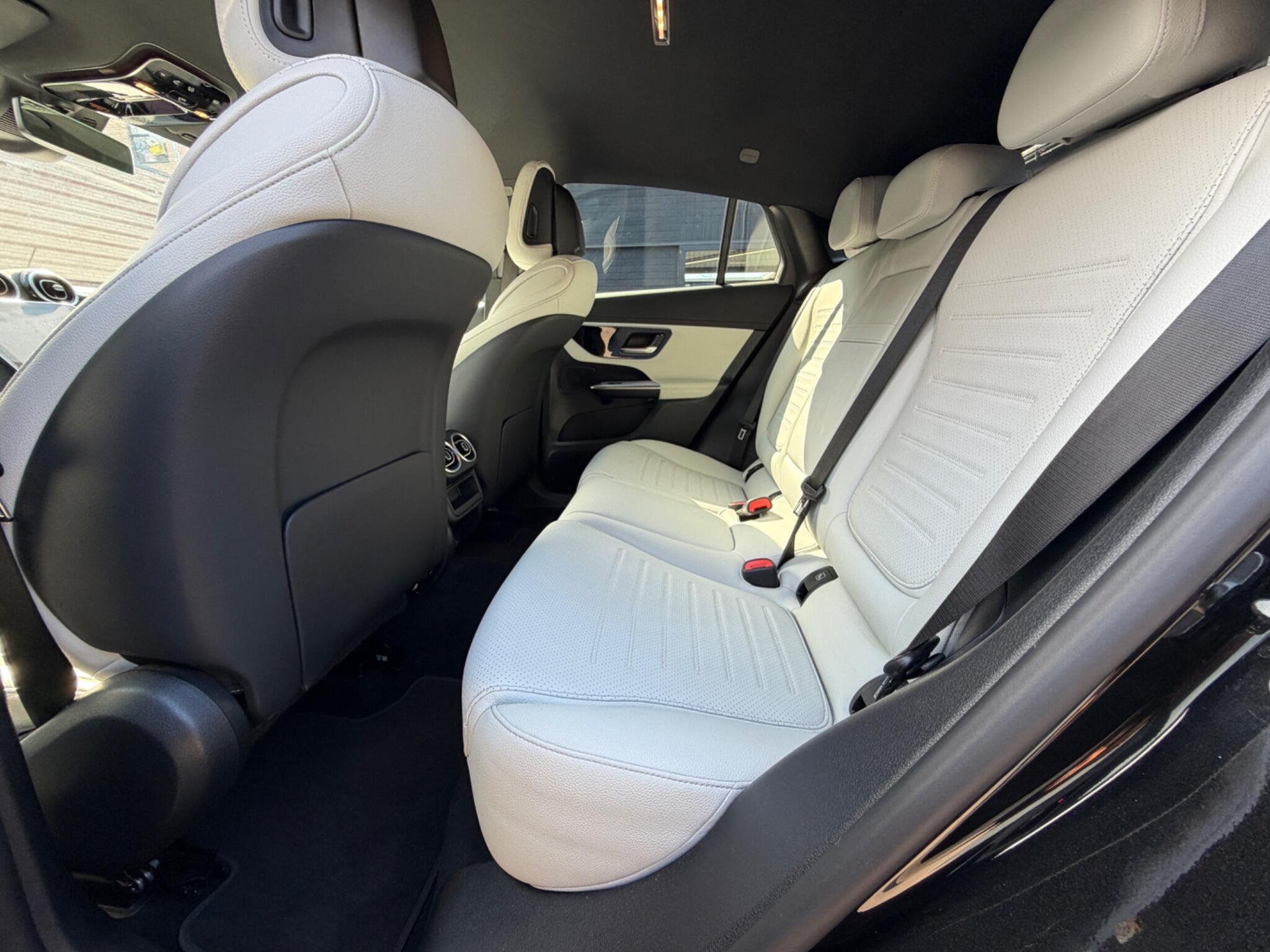 Mercedes-Benz GLC view 11