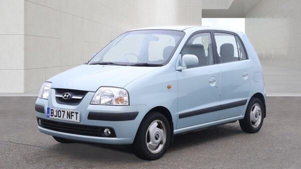 Hyundai Amica view 2