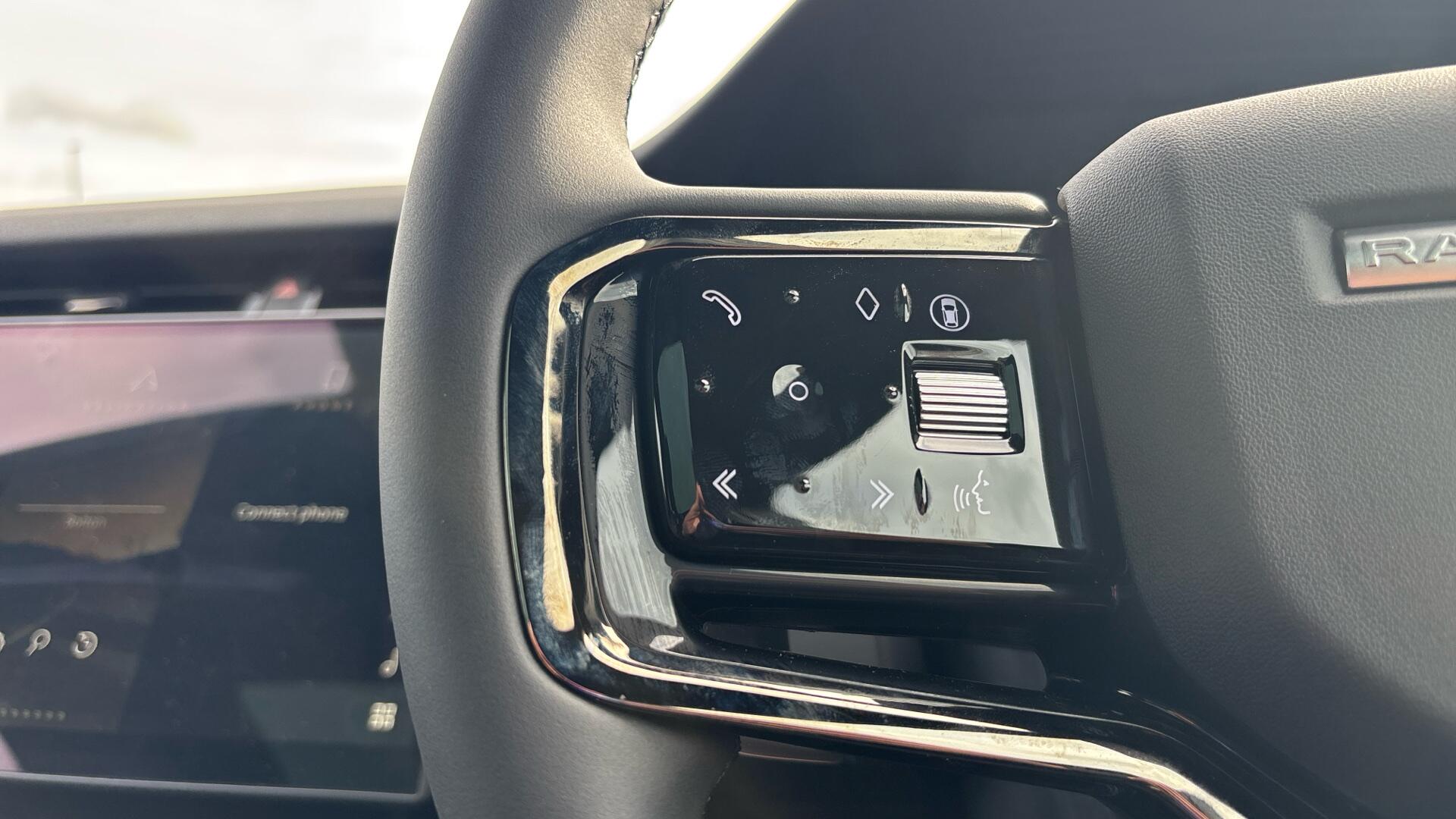 Land Rover Range Rover Evoque view 43