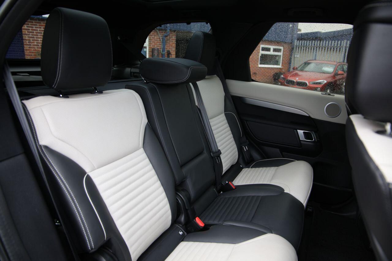 Land Rover Discovery view 35