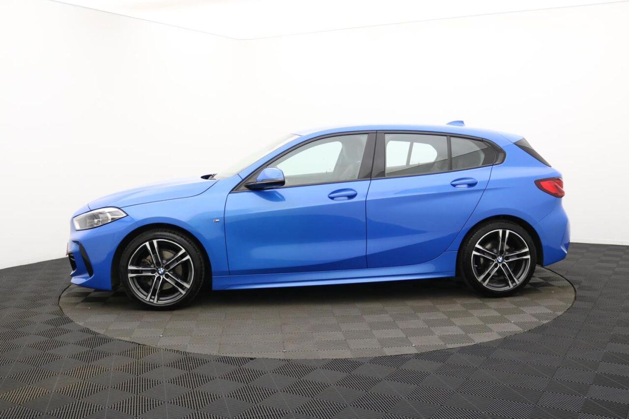 BMW 1 Series view 8