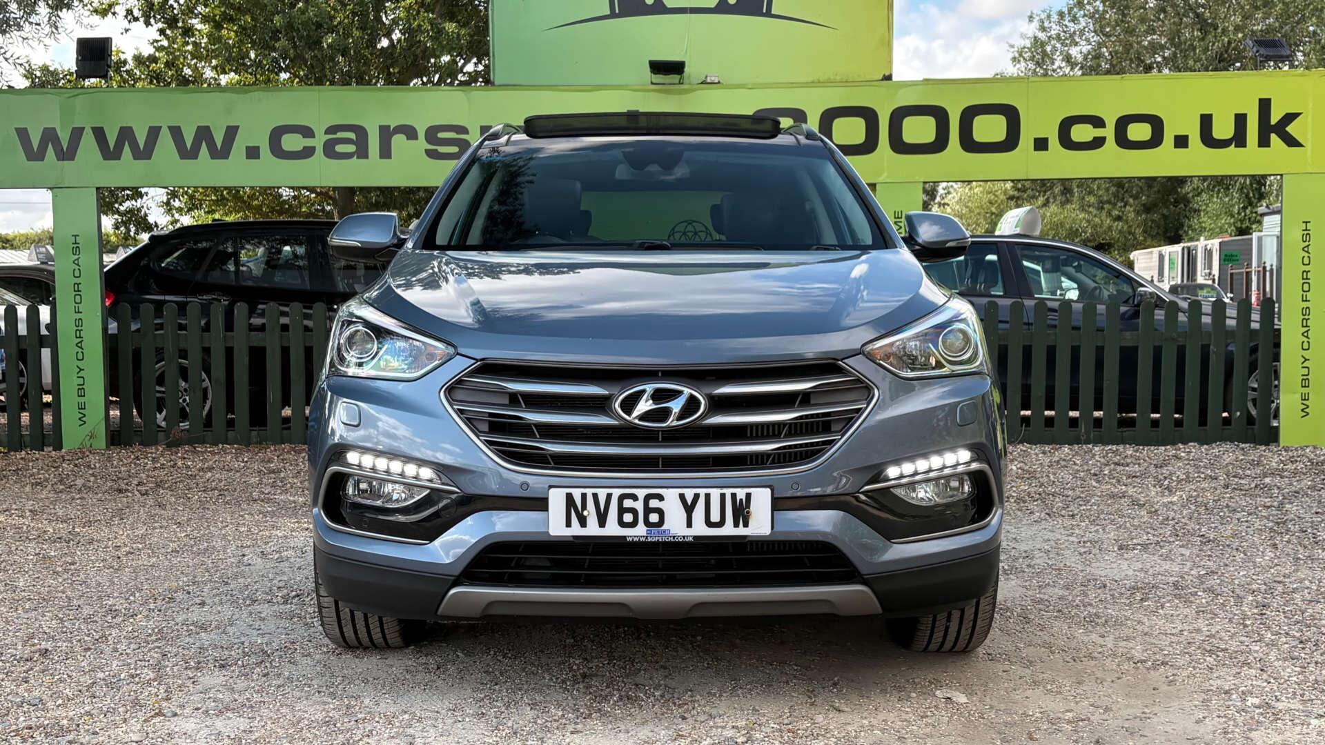 Hyundai Santa Fe view 2