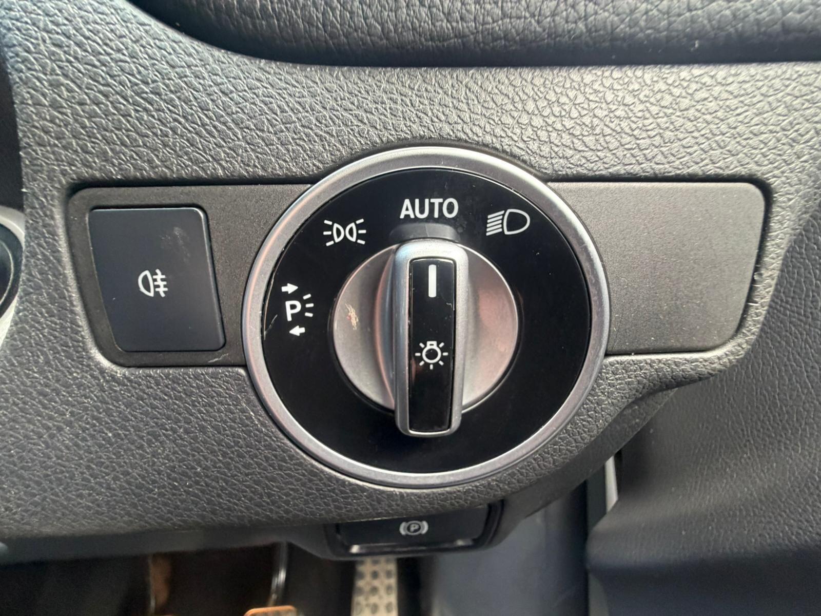 Mercedes-Benz Gla view 23