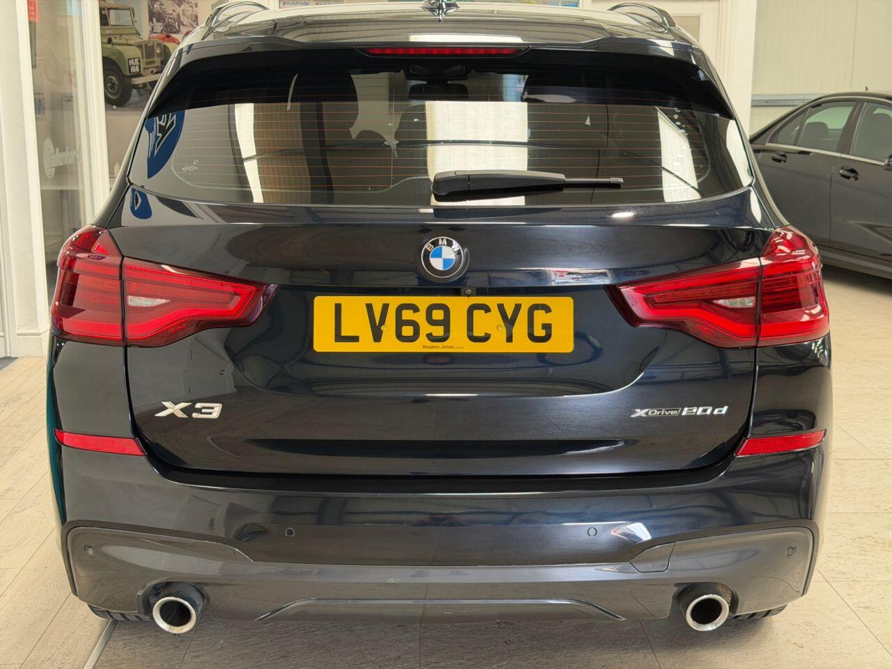 BMW X3 view 8
