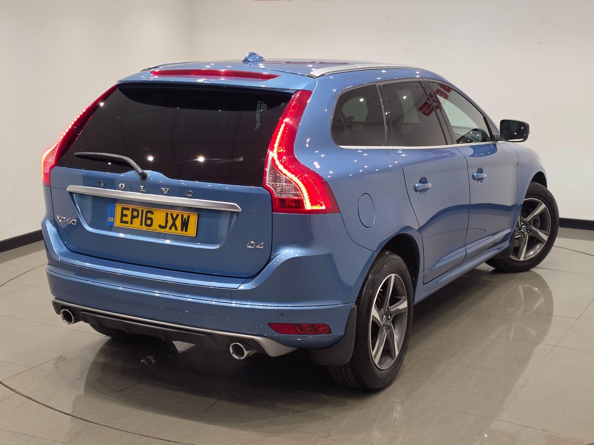 Volvo XC60 view 11