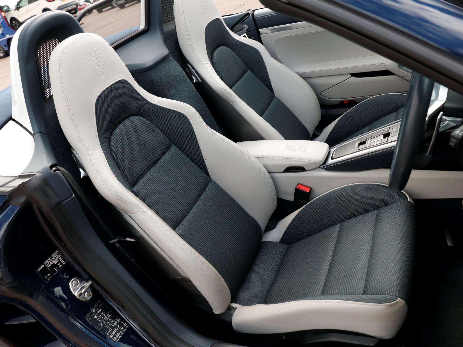 Porsche Boxster view 24