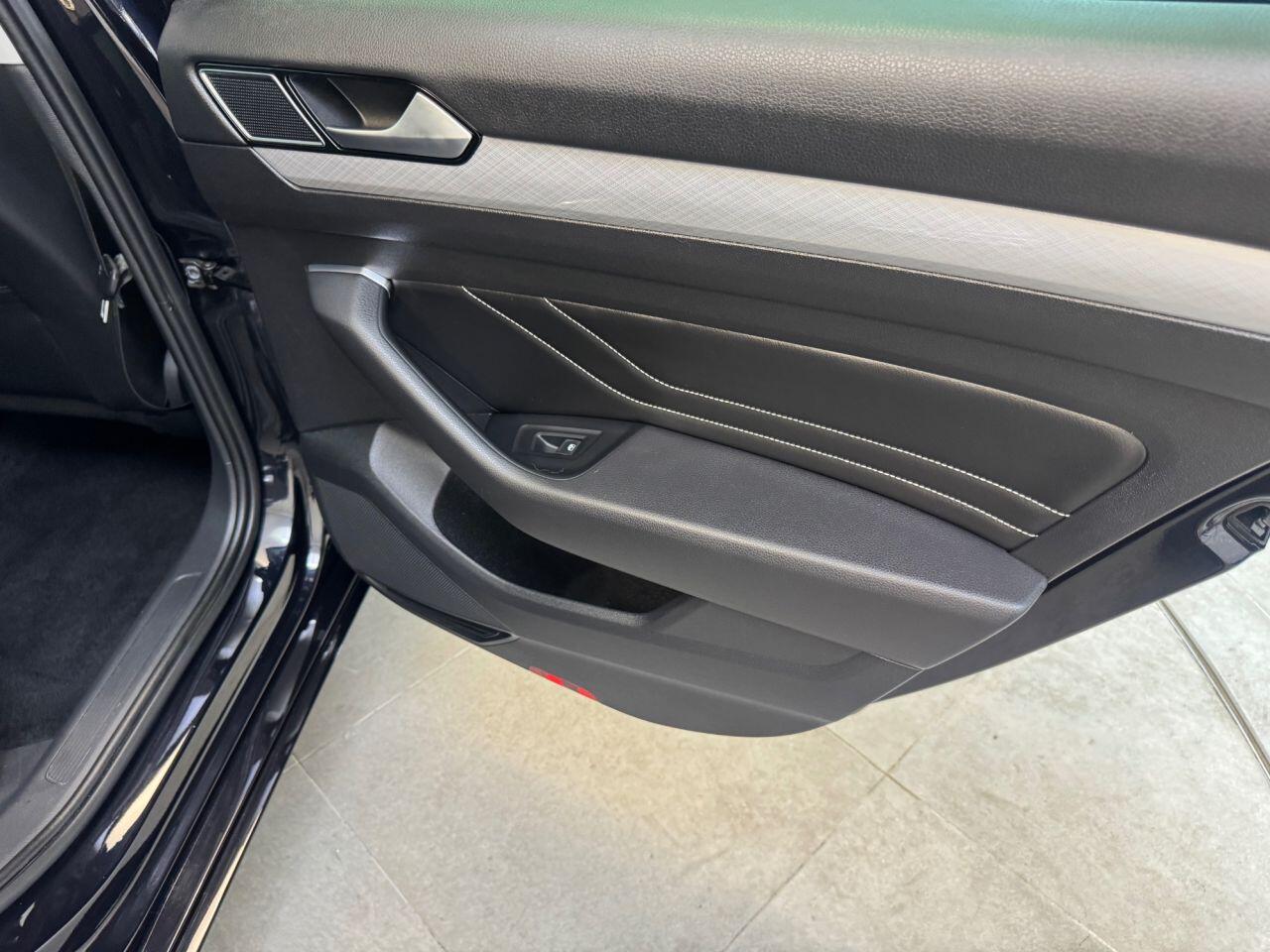 Volkswagen Passat view 60