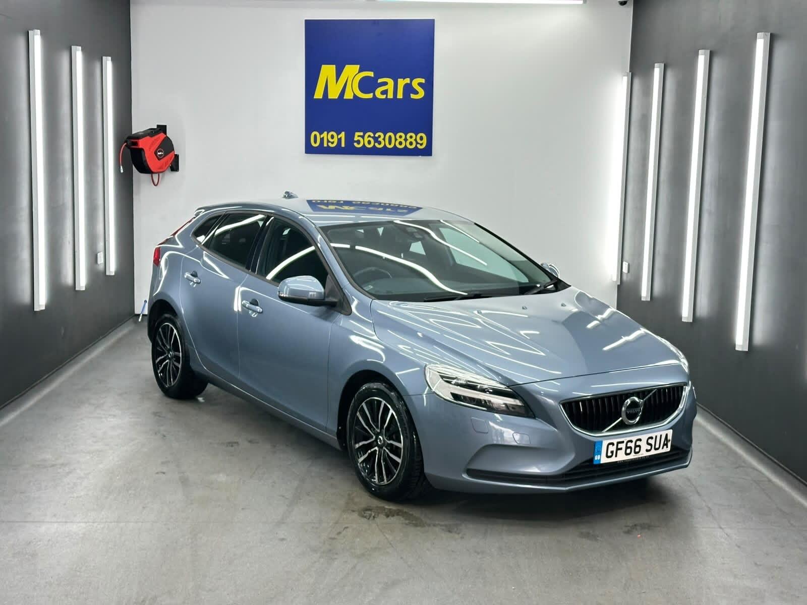 Volvo V40 view 8