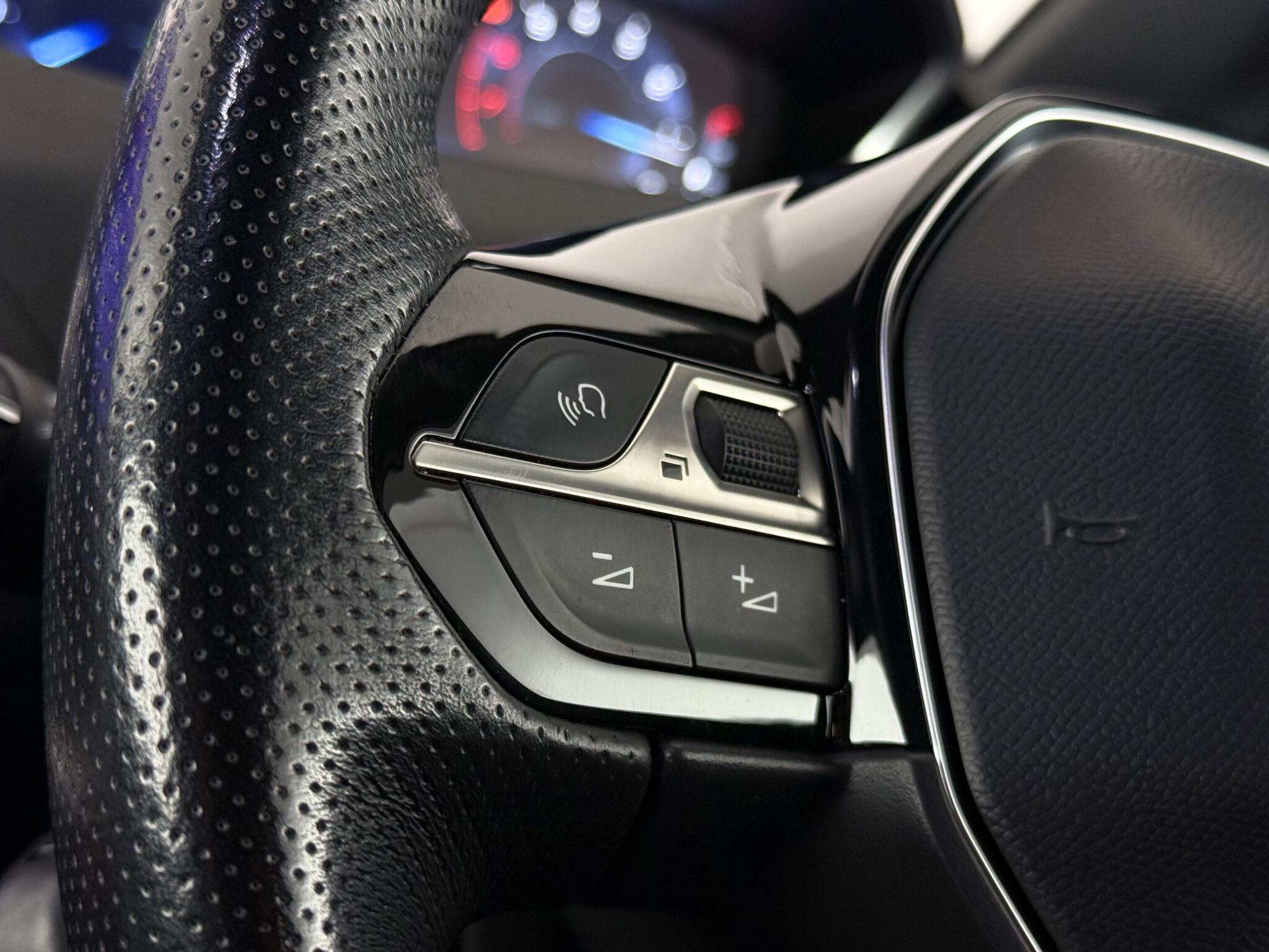 Peugeot 3008 view 14