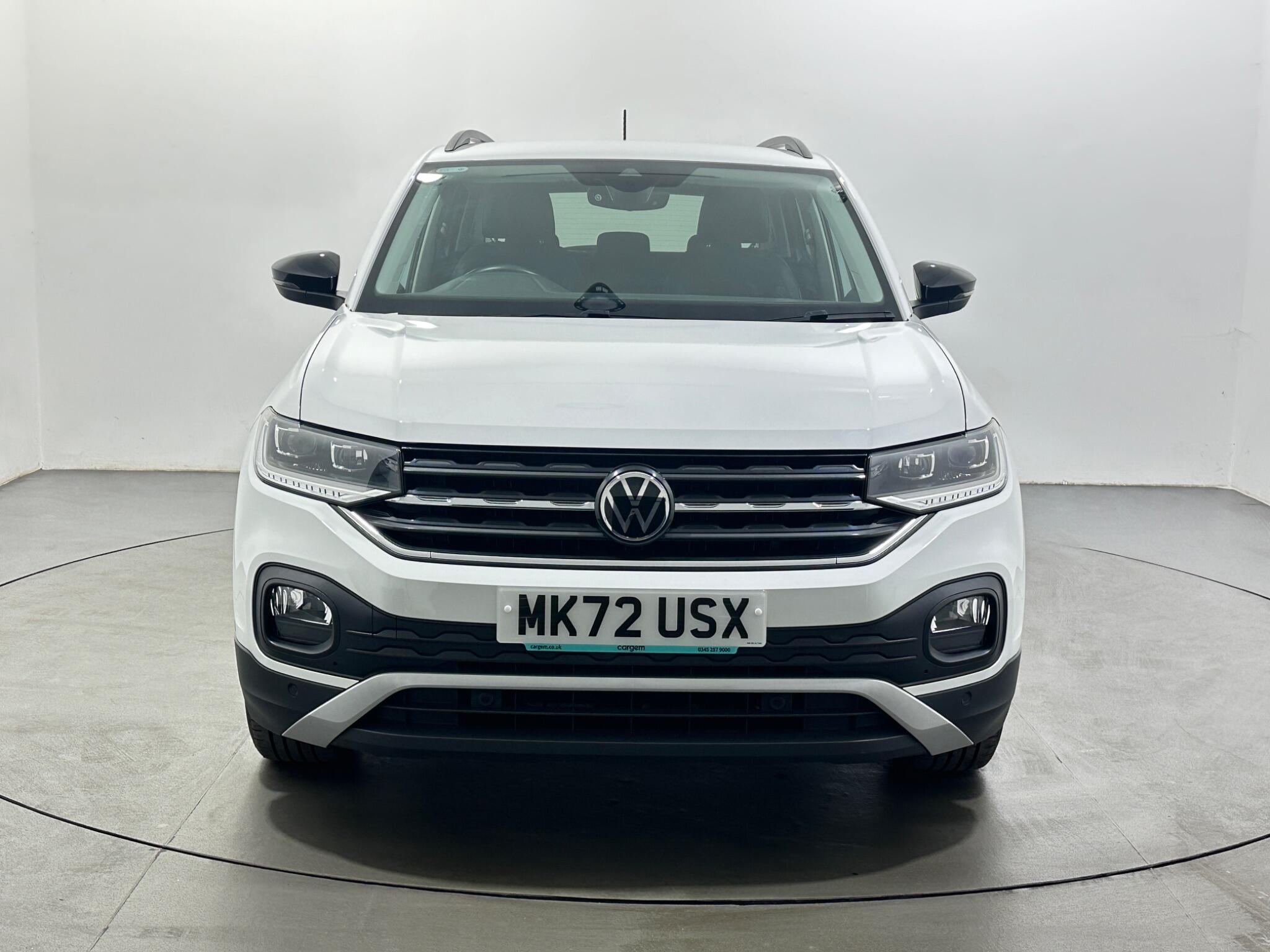 Volkswagen T-Cross view 3