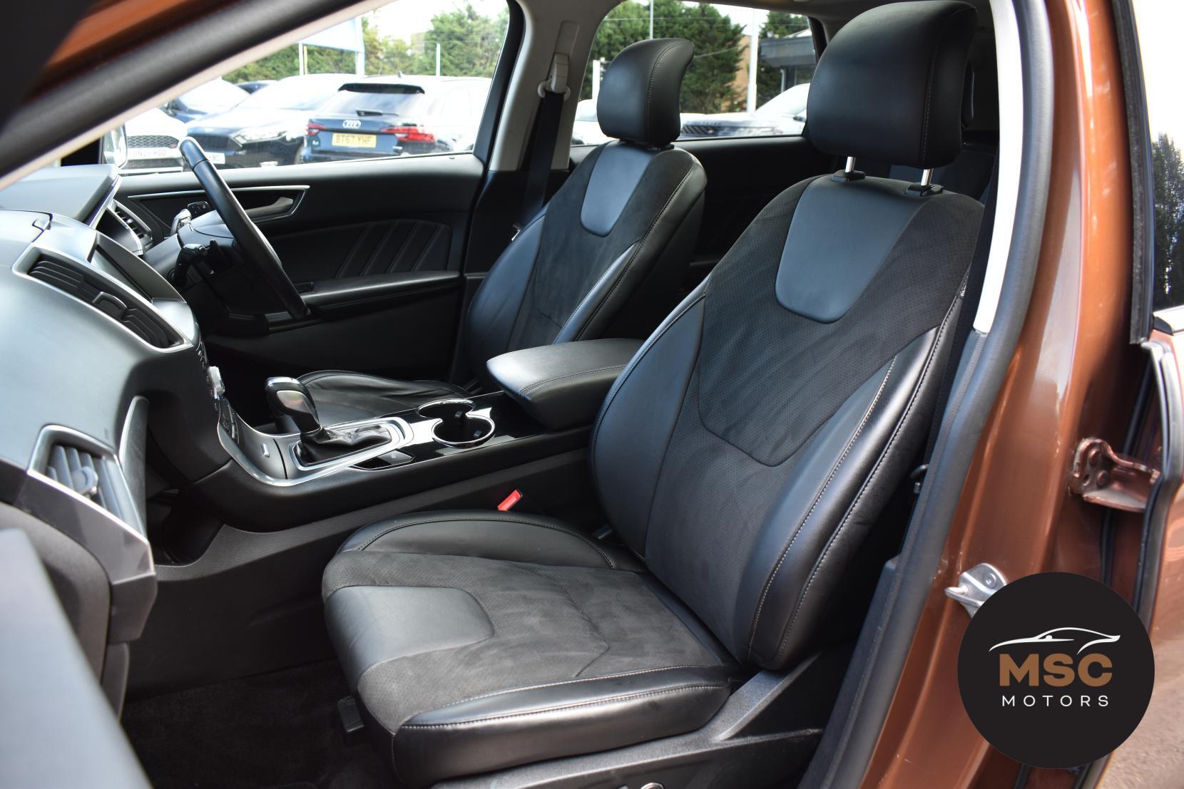 Ford Edge view 36