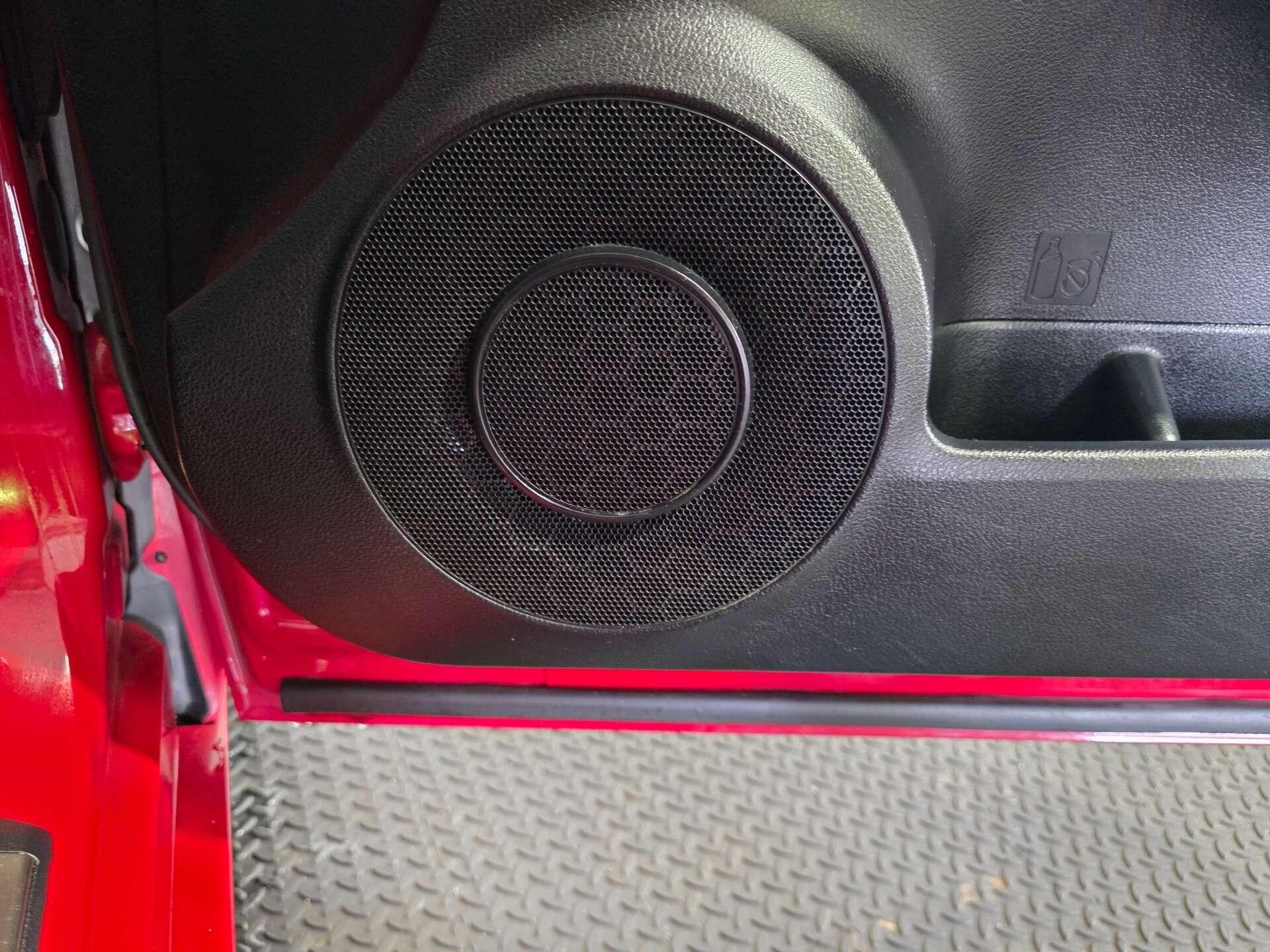 Lexus Is view 15