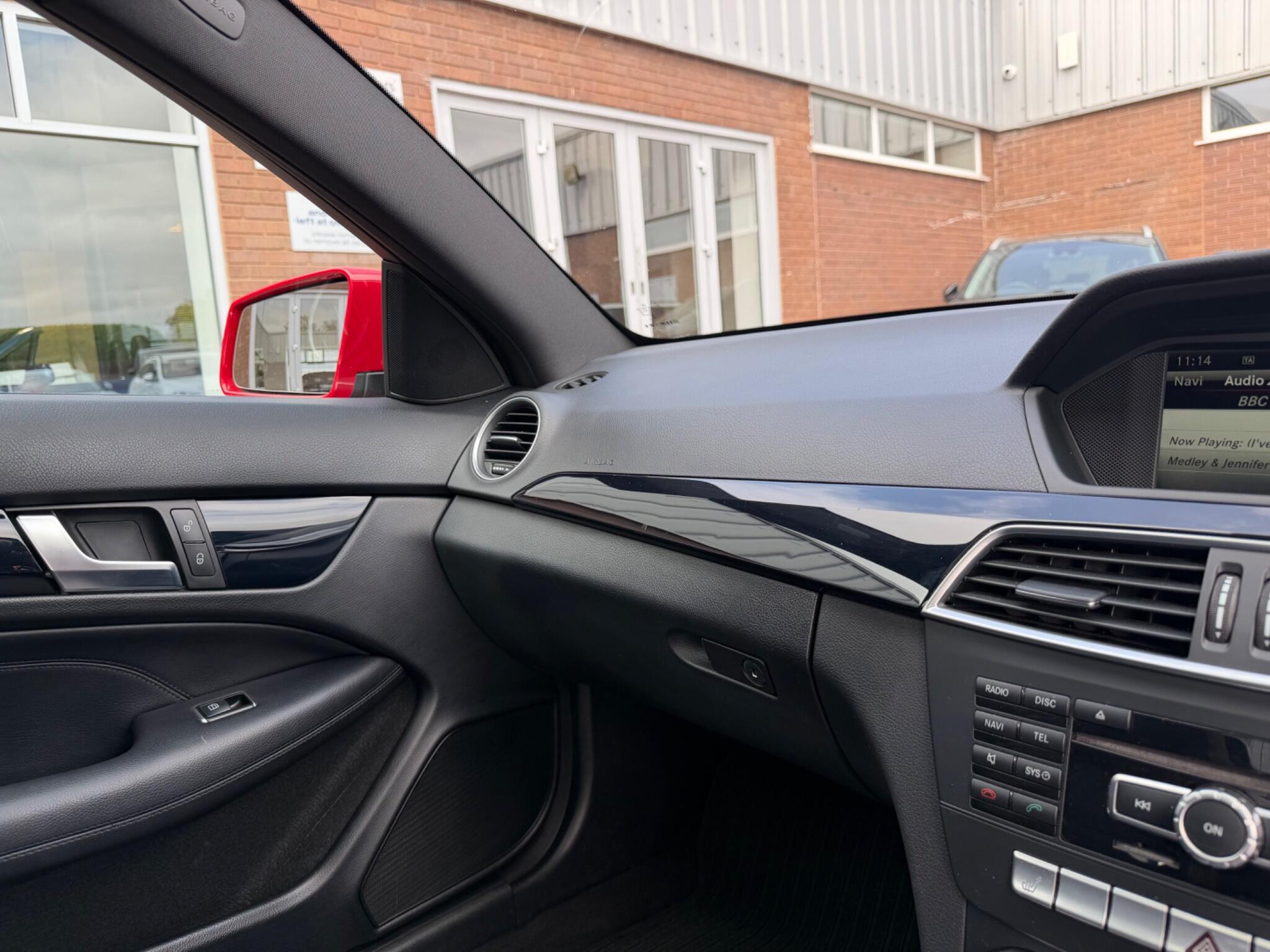 Mercedes-Benz C-Class view 87