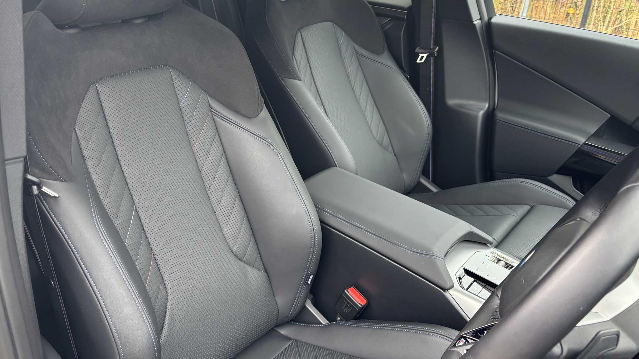 BMW X3 view 12