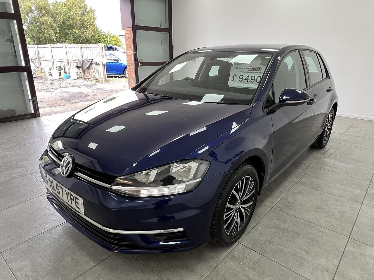 Volkswagen Golf view 6