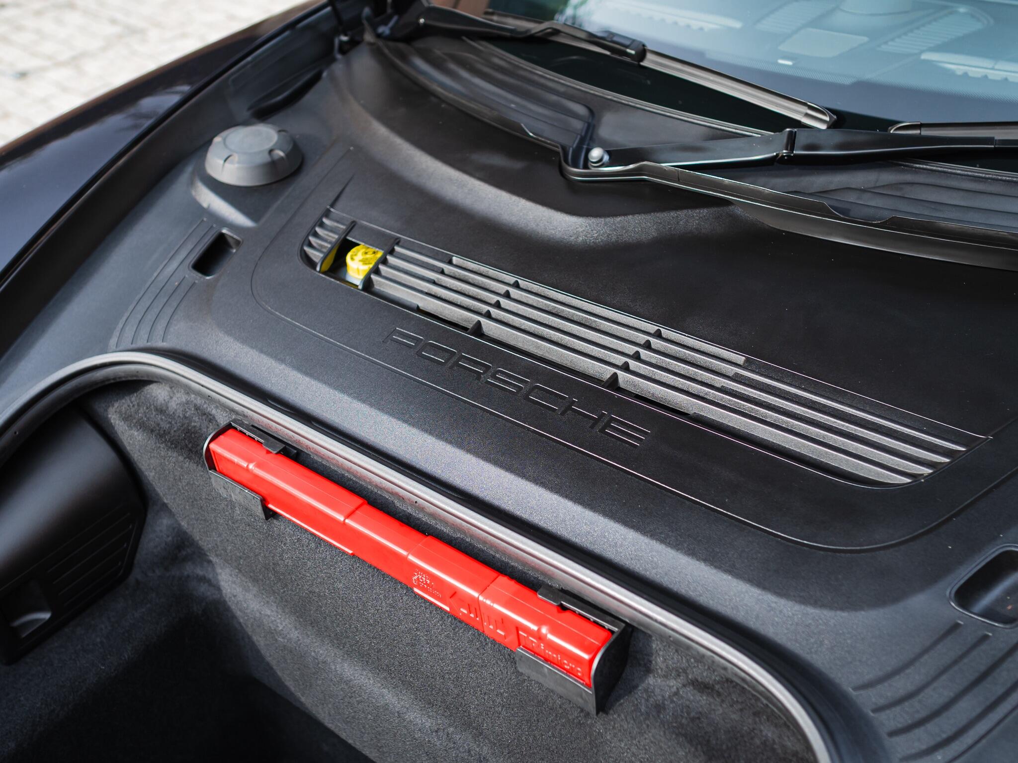 Porsche 911 view 65