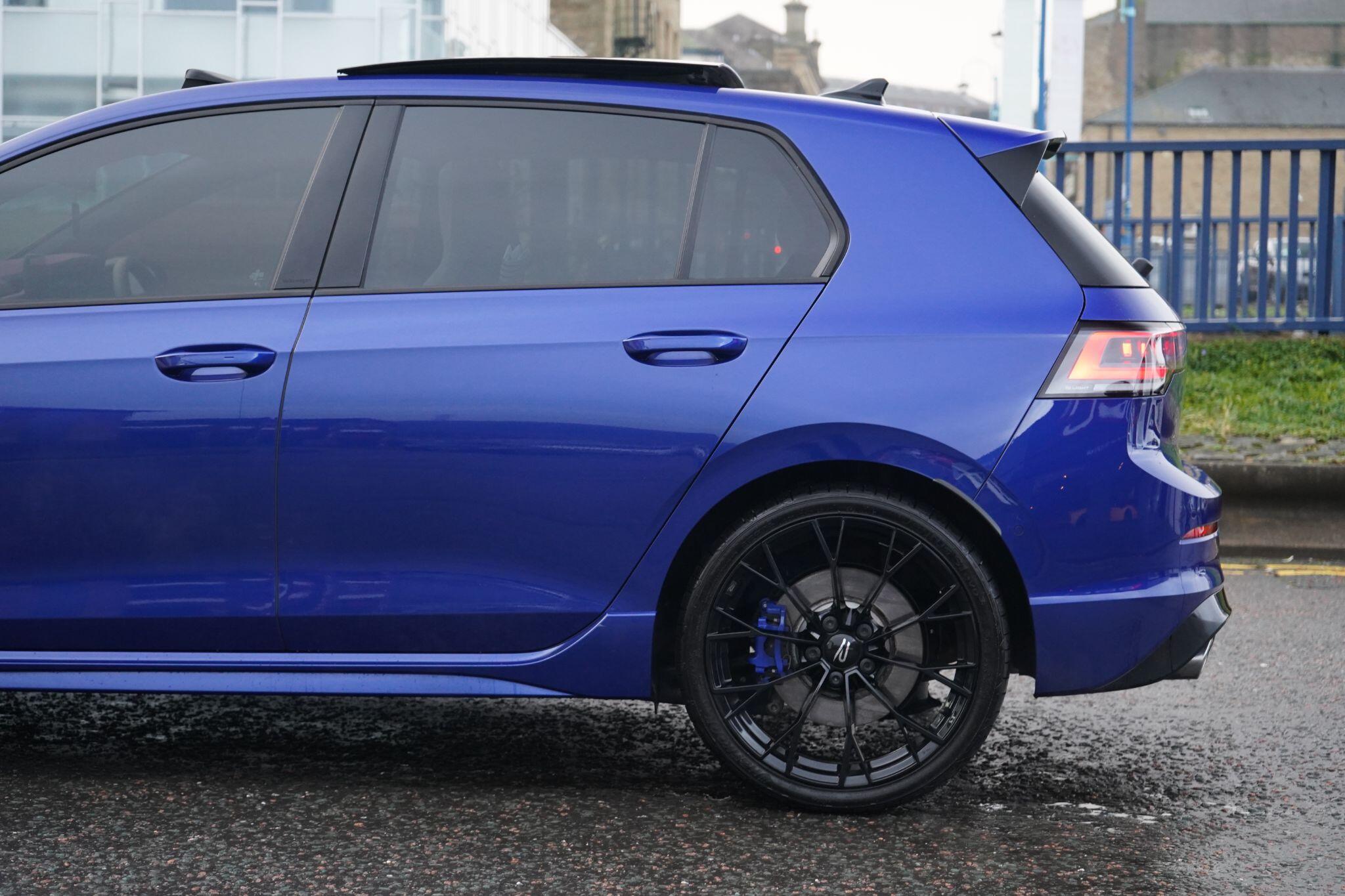 Volkswagen Golf view 9
