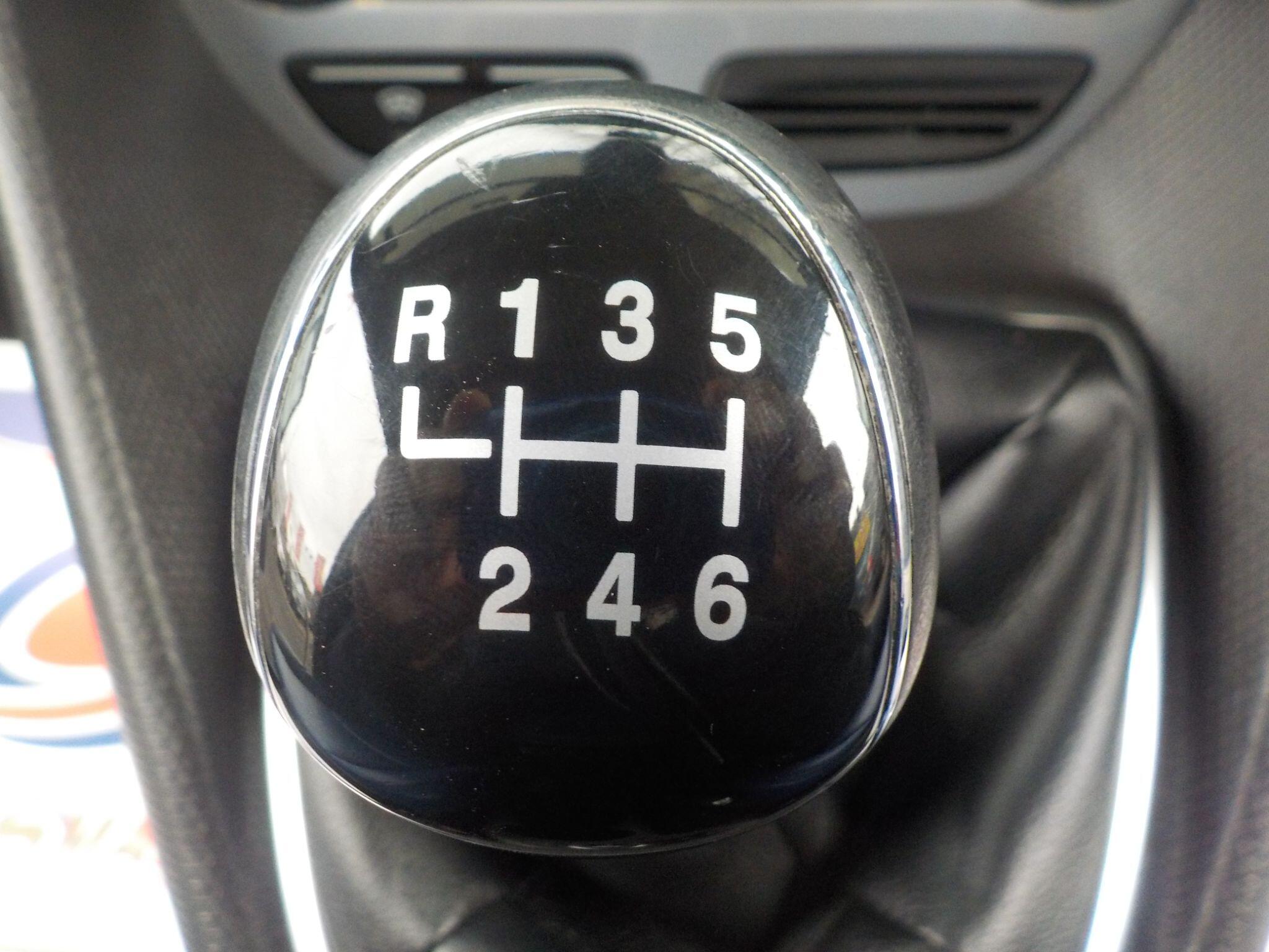 Ford Tourneo Connect 1.6 TDCi Titanium Euro 5 5dr