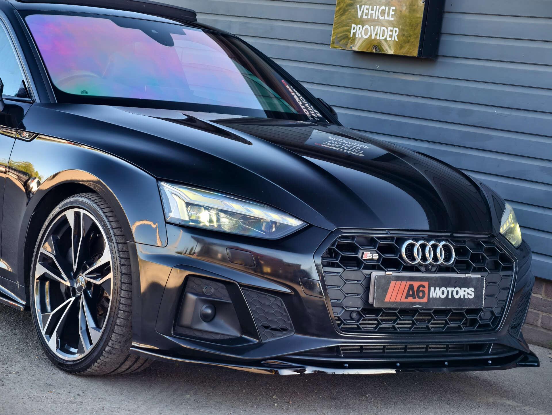 Audi S5 view 16