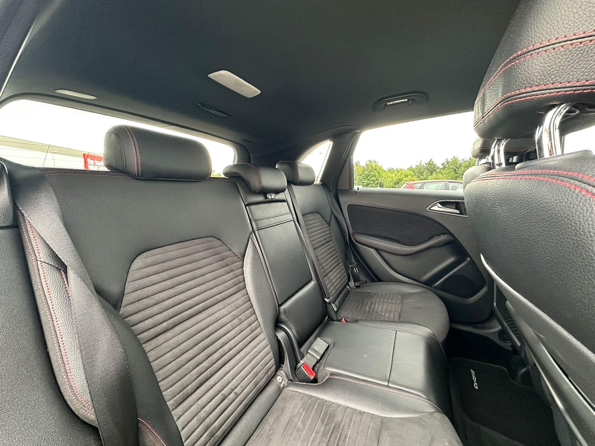 Mercedes-Benz B Class view 26