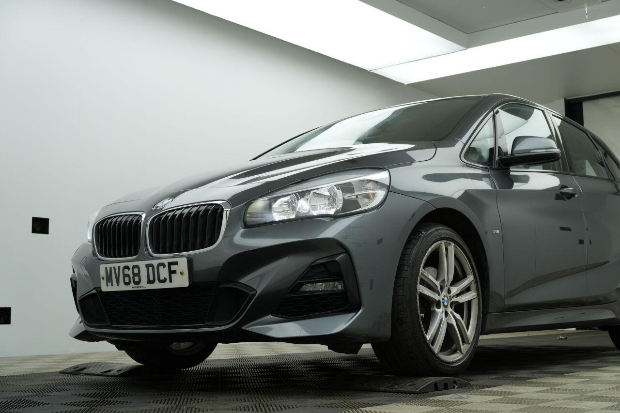BMW 2 Series Active Tourer view 6