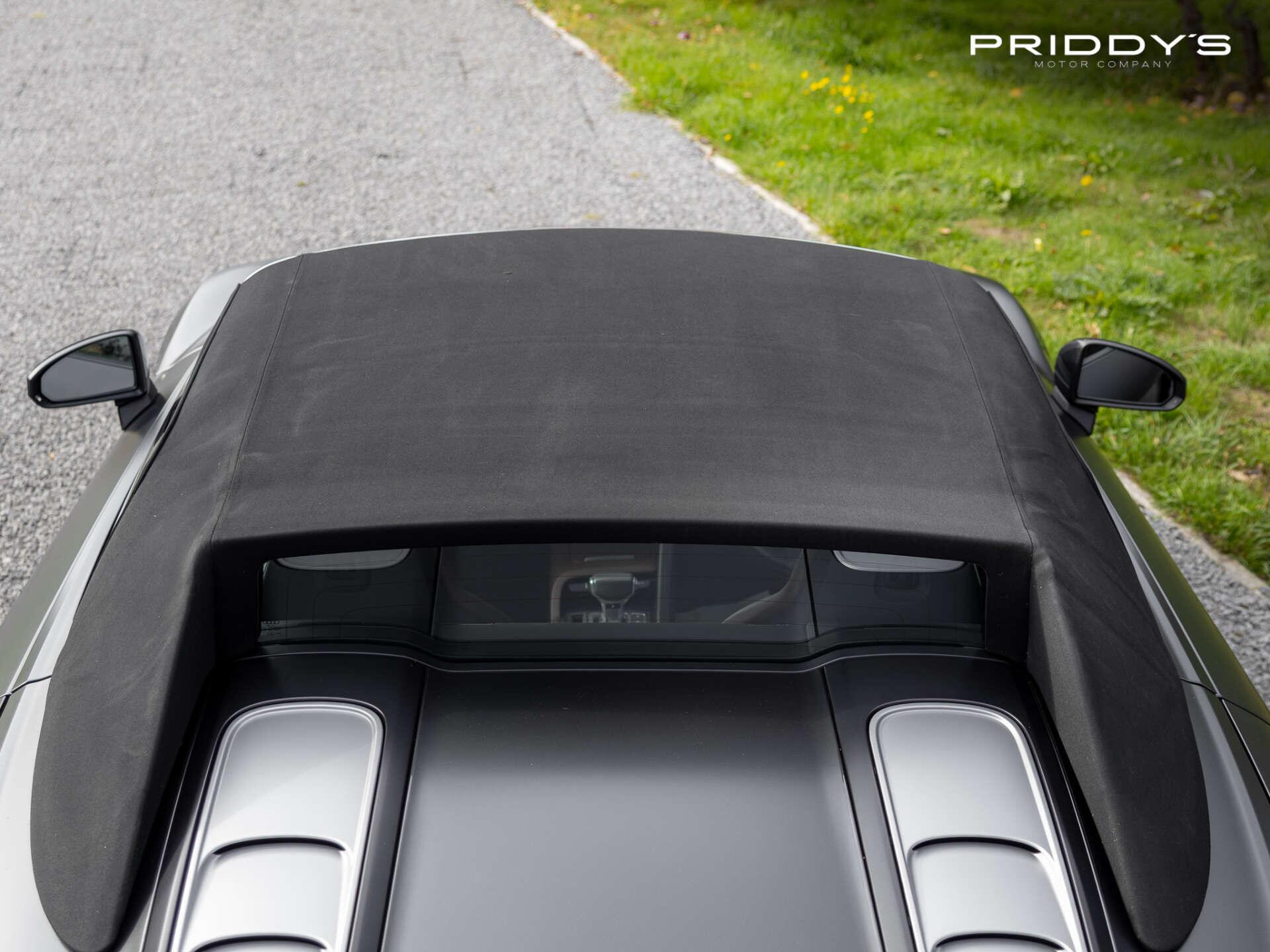 Audi R8 view 65