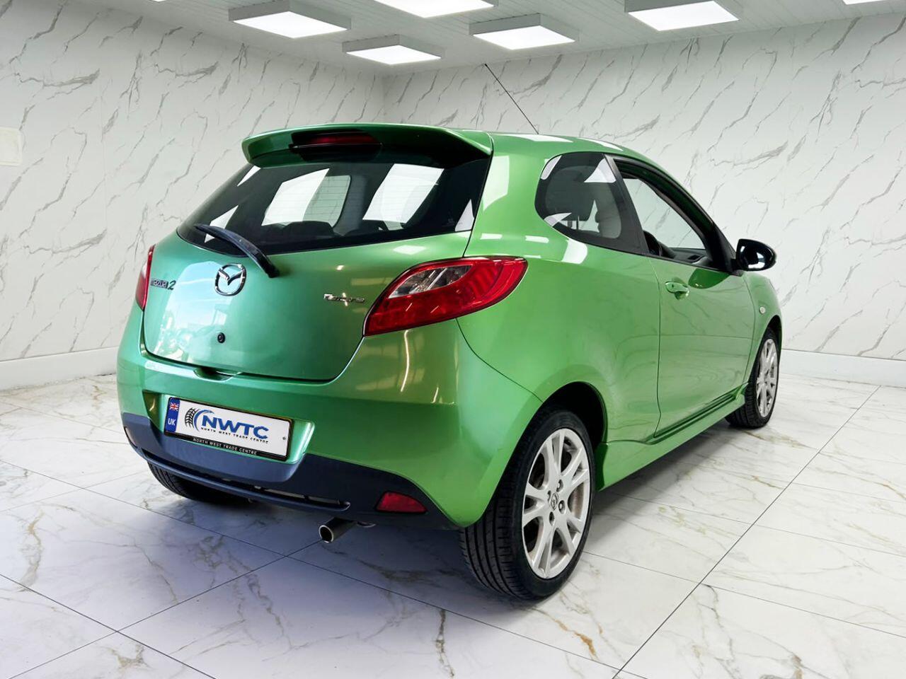 Mazda Mazda2 view 11