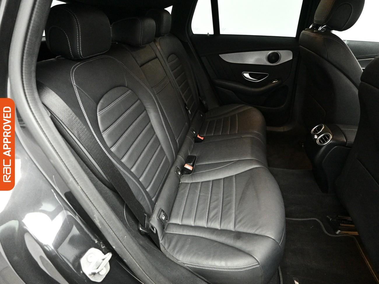 Mercedes-Benz EQC view 14