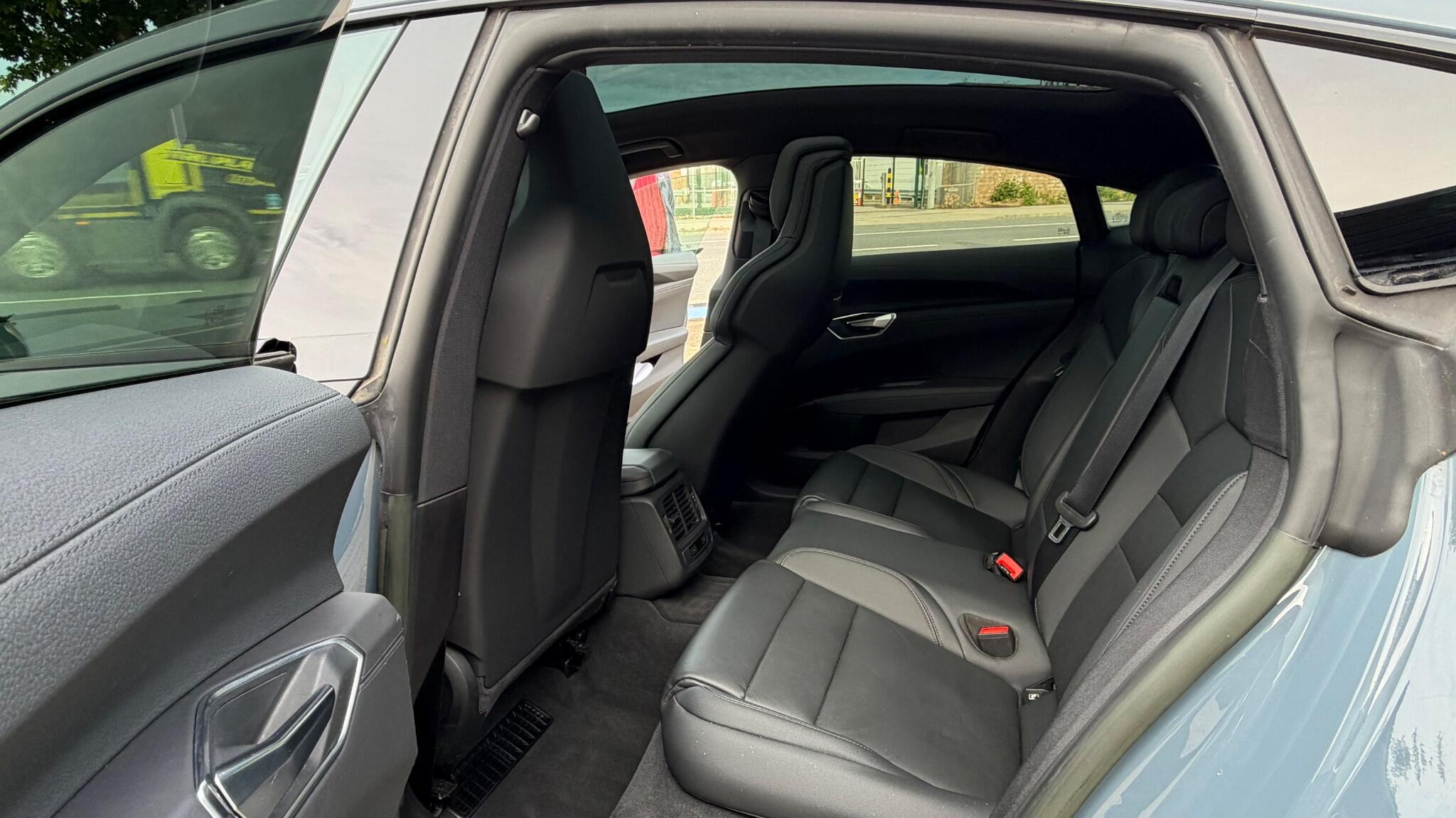 Audi E-Tron GT view 10