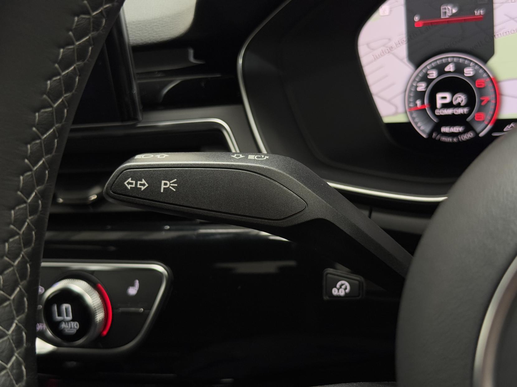 Audi A4 Avant view 31