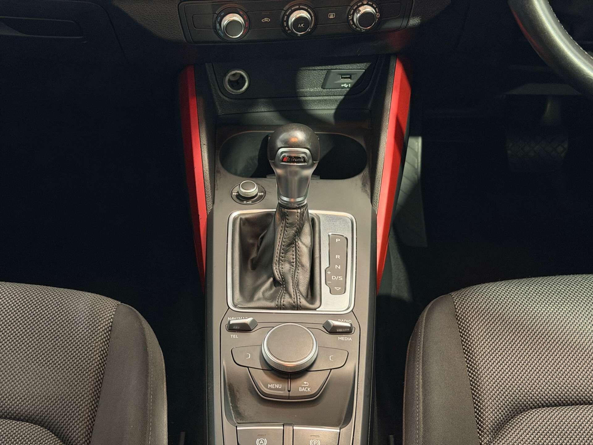 Audi Q2 view 14