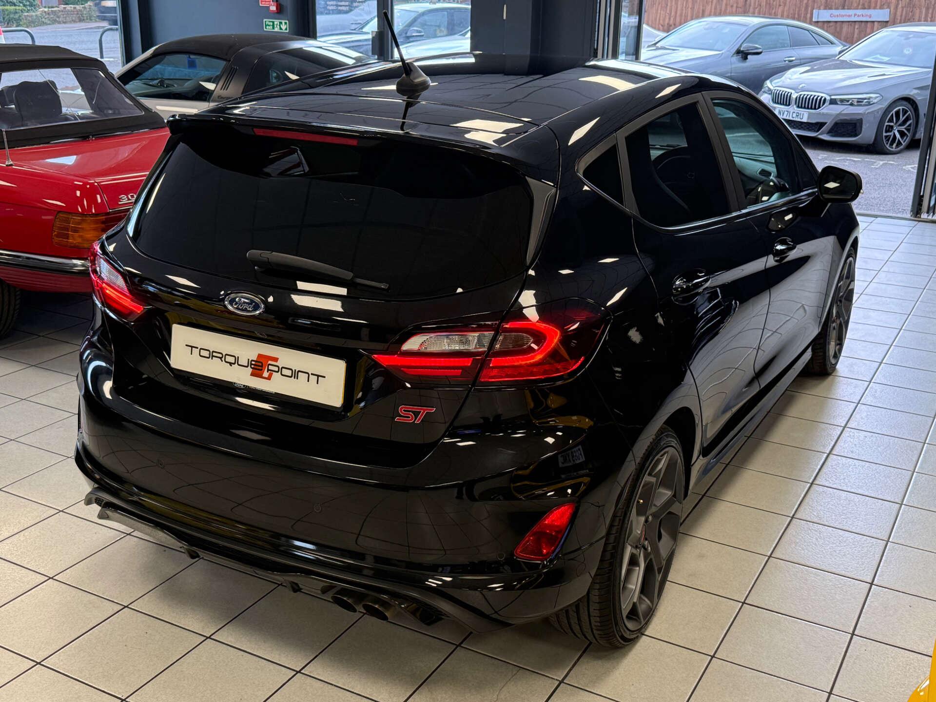 Ford Fiesta view 26