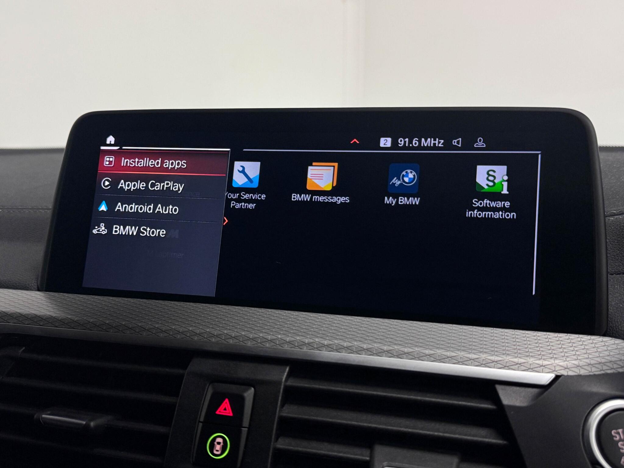 BMW X4 view 59