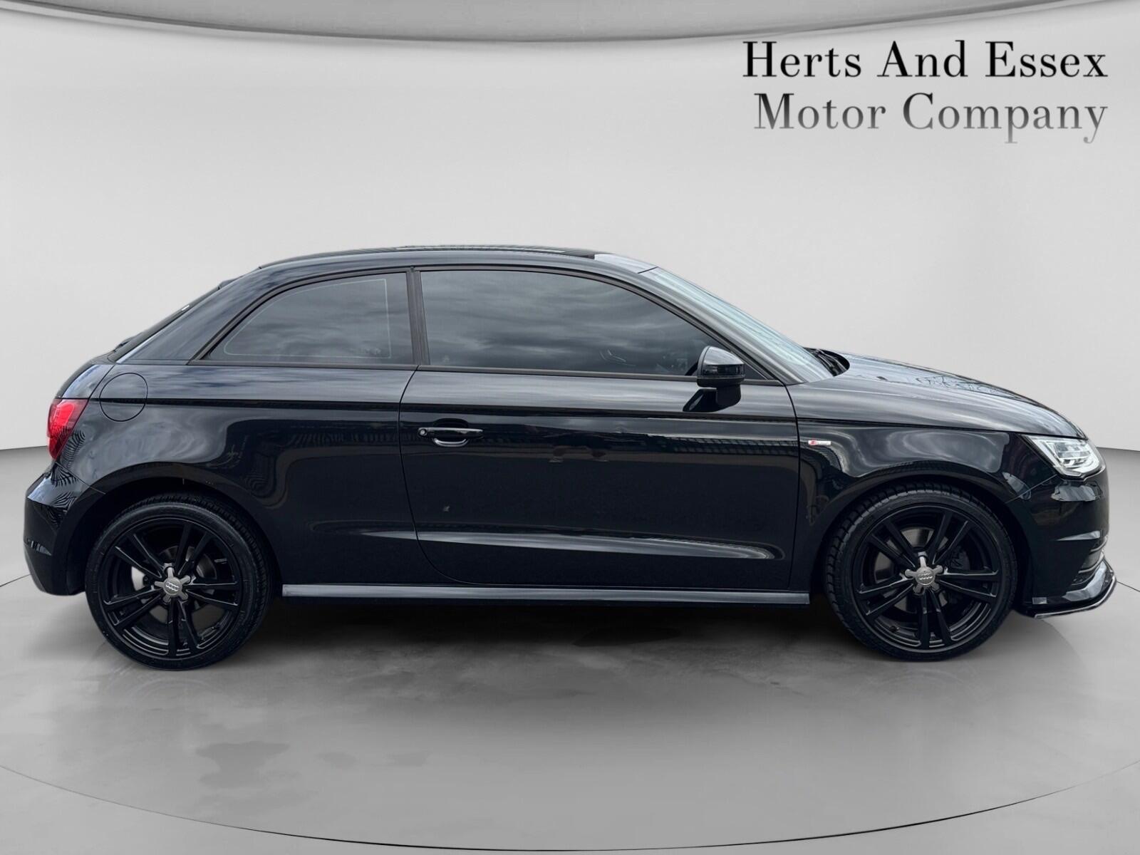 Audi A1 view 8