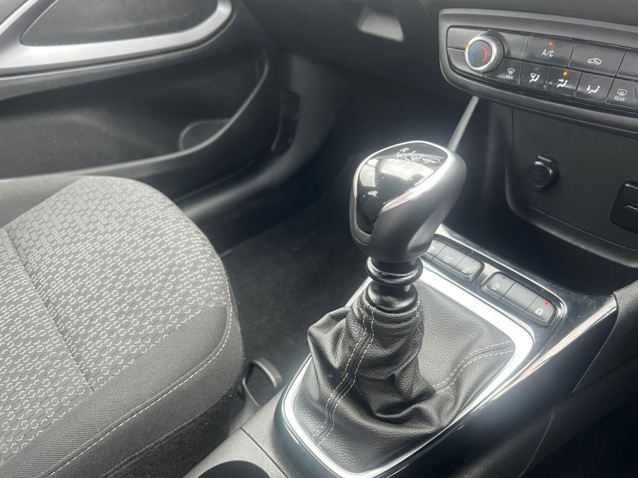 Vauxhall Crossland view 13