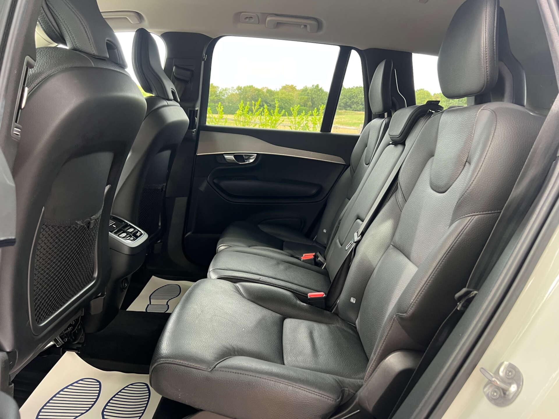 Volvo XC90 view 44