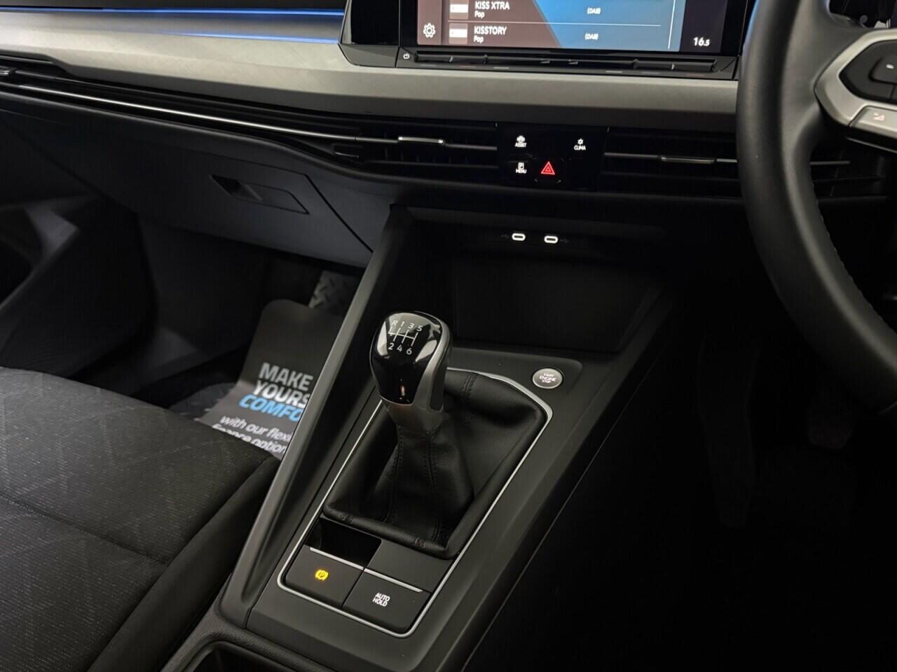 Volkswagen Golf view 23