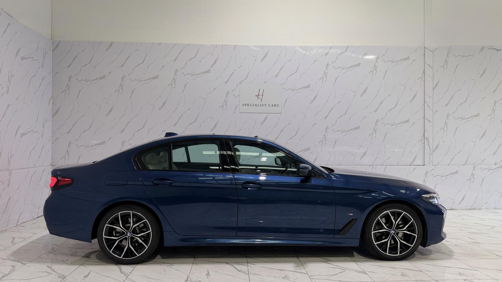 BMW 5 Series view 6