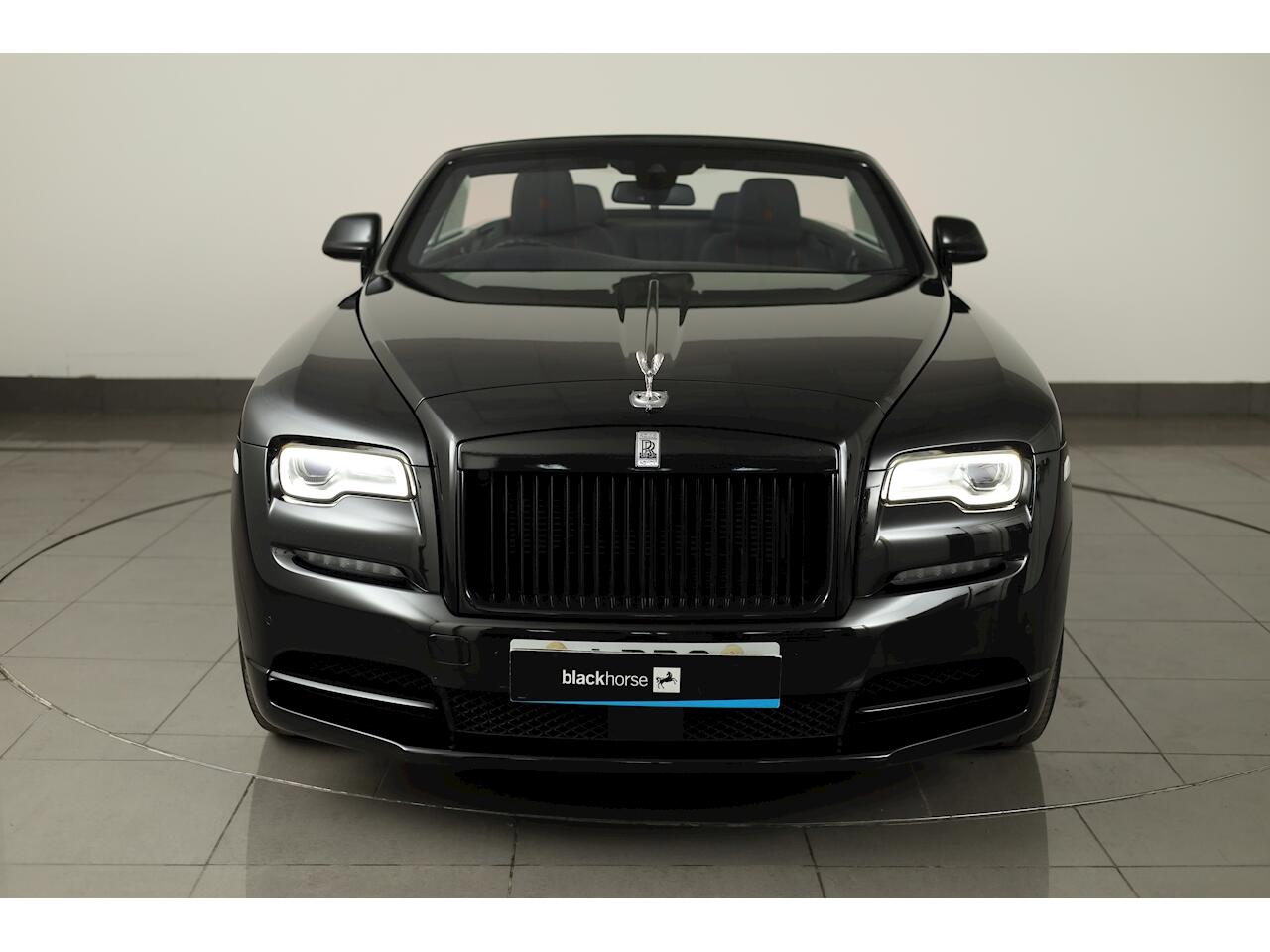 Rolls-Royce Dawn view 15