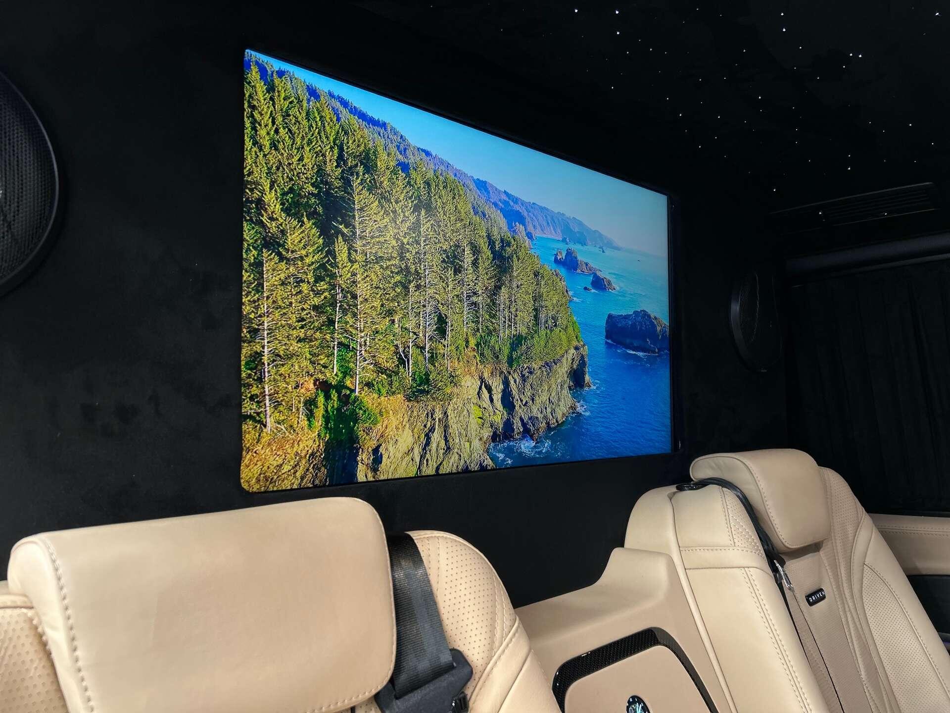 Mercedes-Benz V Class view 8