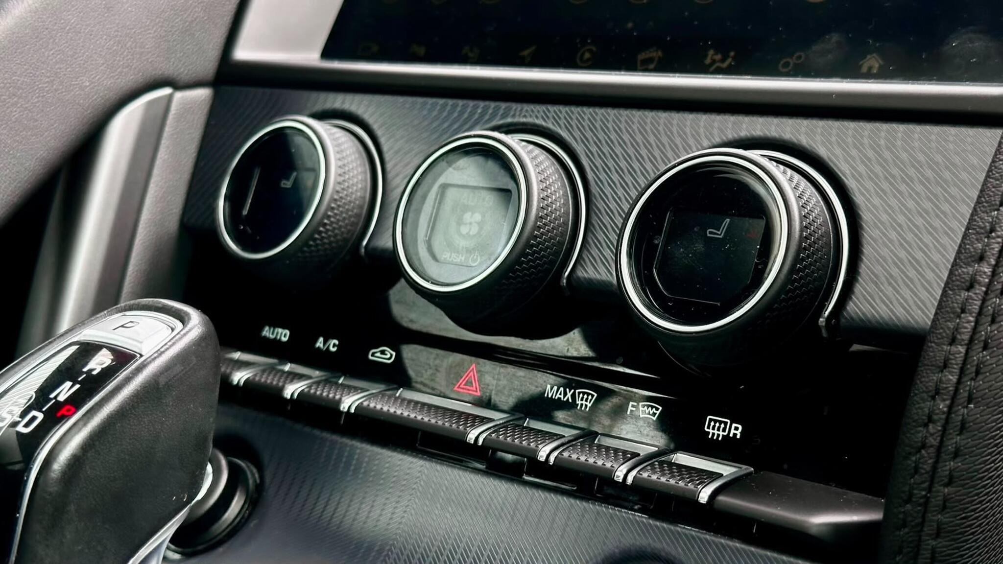 Jaguar F-Type view 35