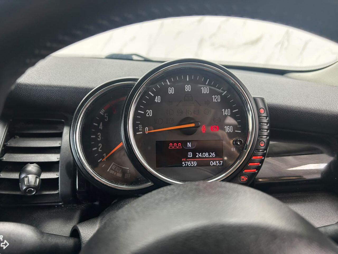 Mini Hatch view 20