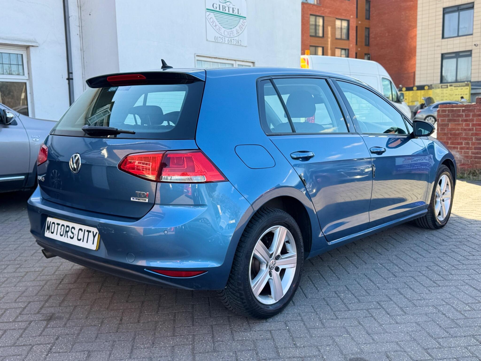 Volkswagen Golf view 10