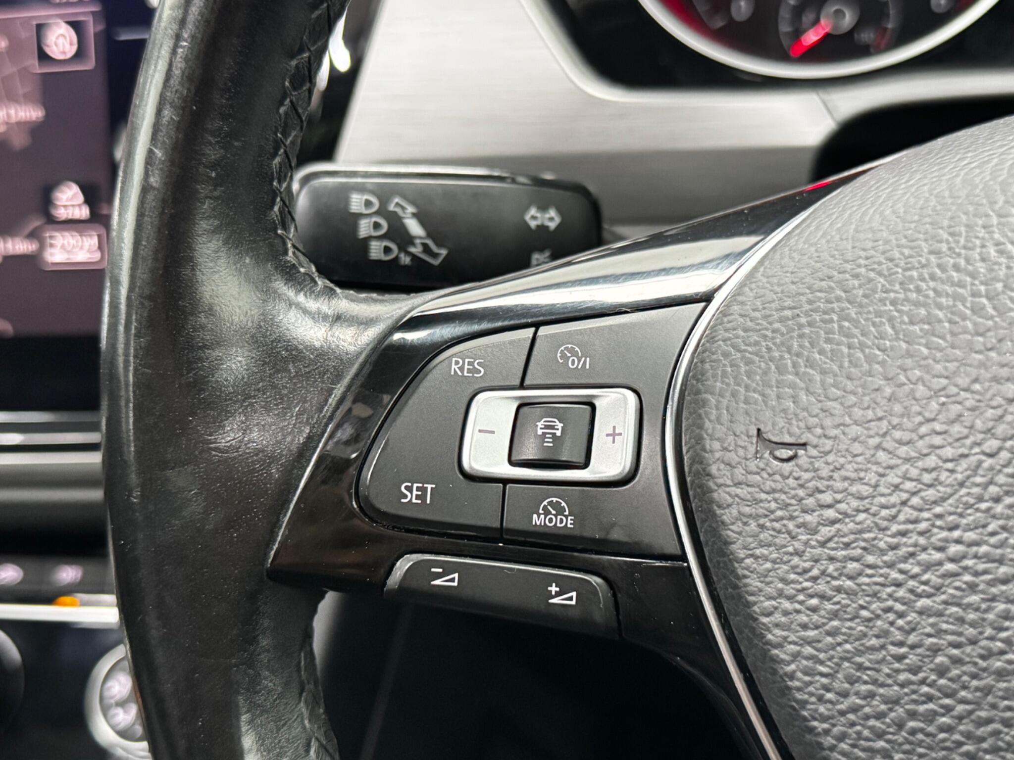 Volkswagen Touran view 42