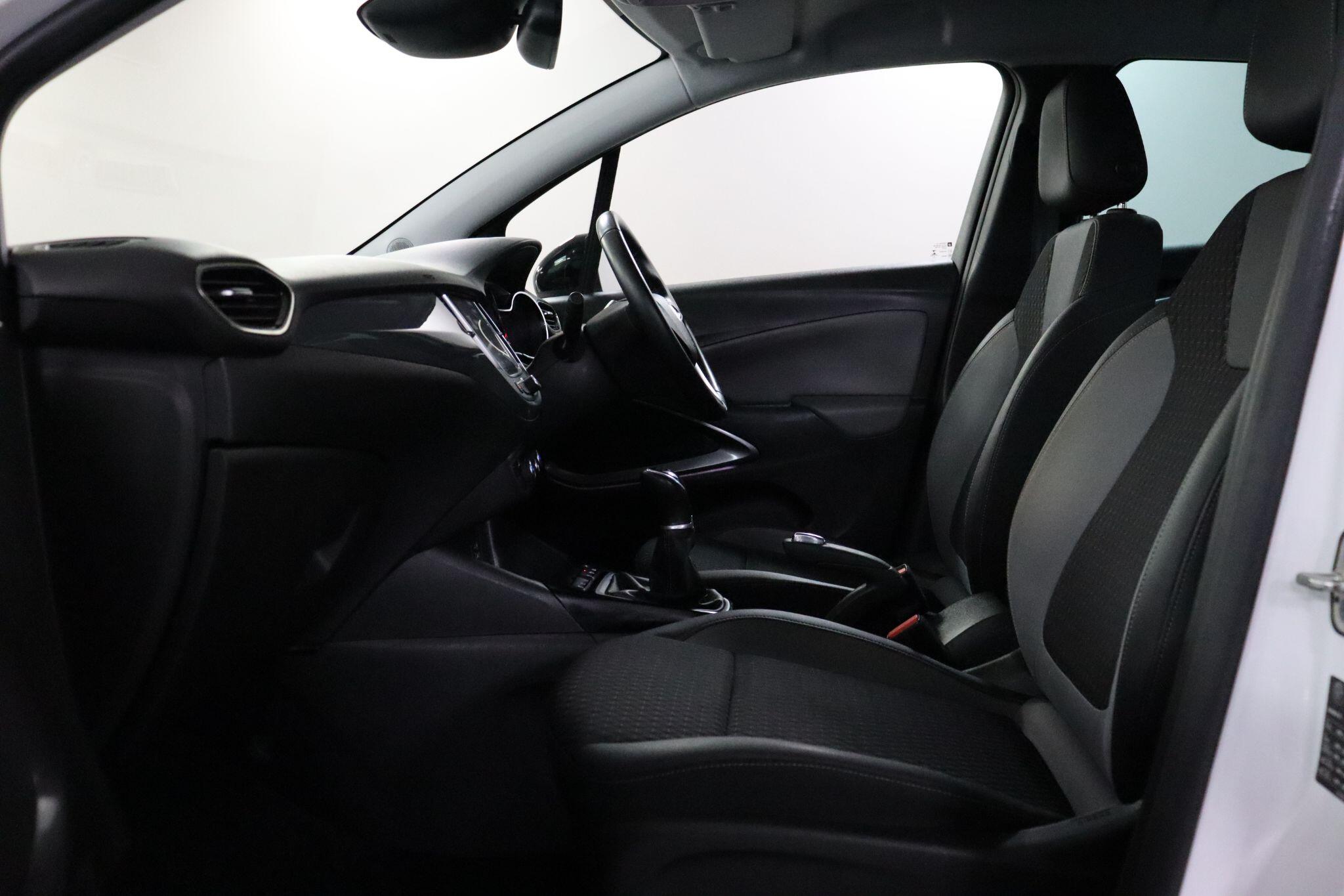 Vauxhall Crossland X view 42